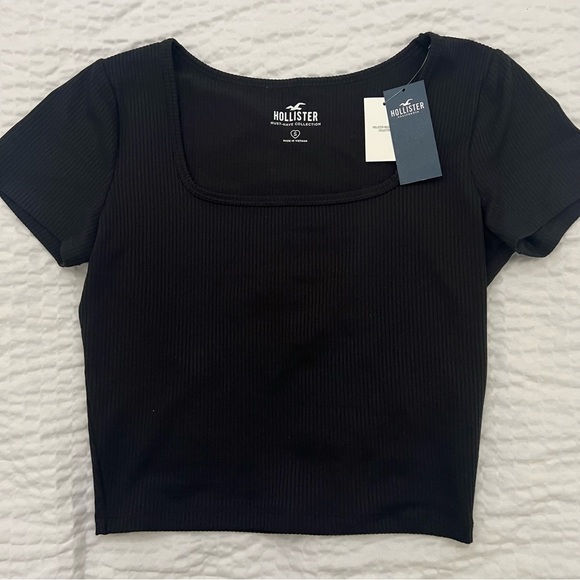 Hollister Square Neck Tee - Picture 3 of 6